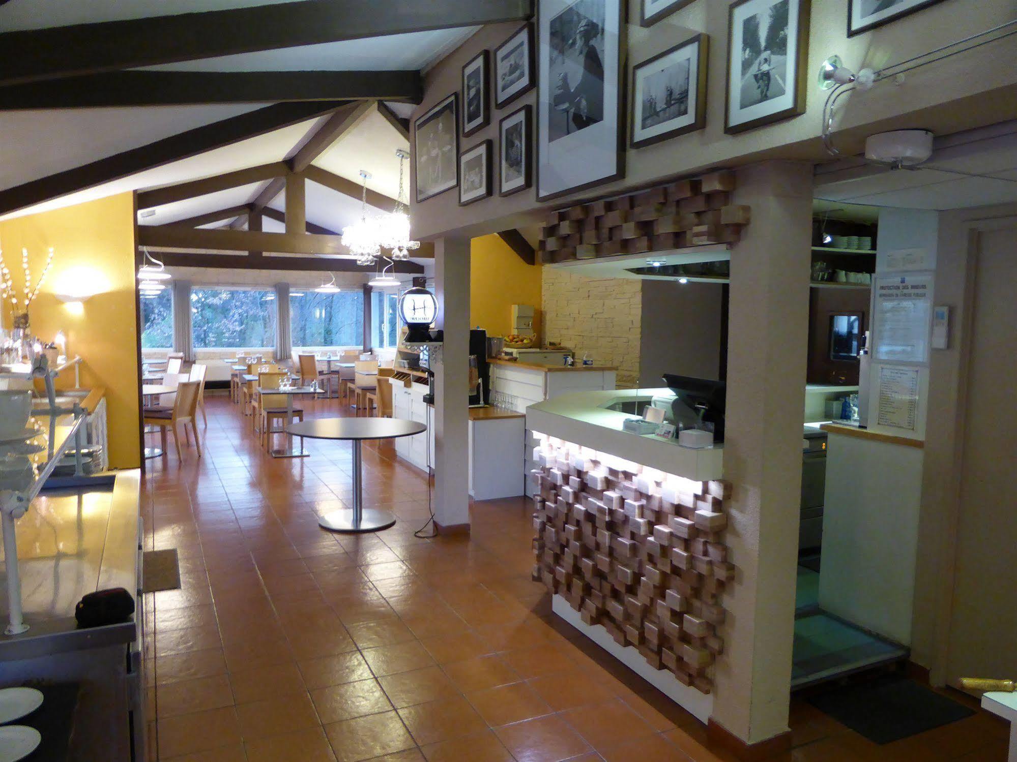 Hotel & Restaurant Heliotel Montferrier-sur-Lez Екстер'єр фото
