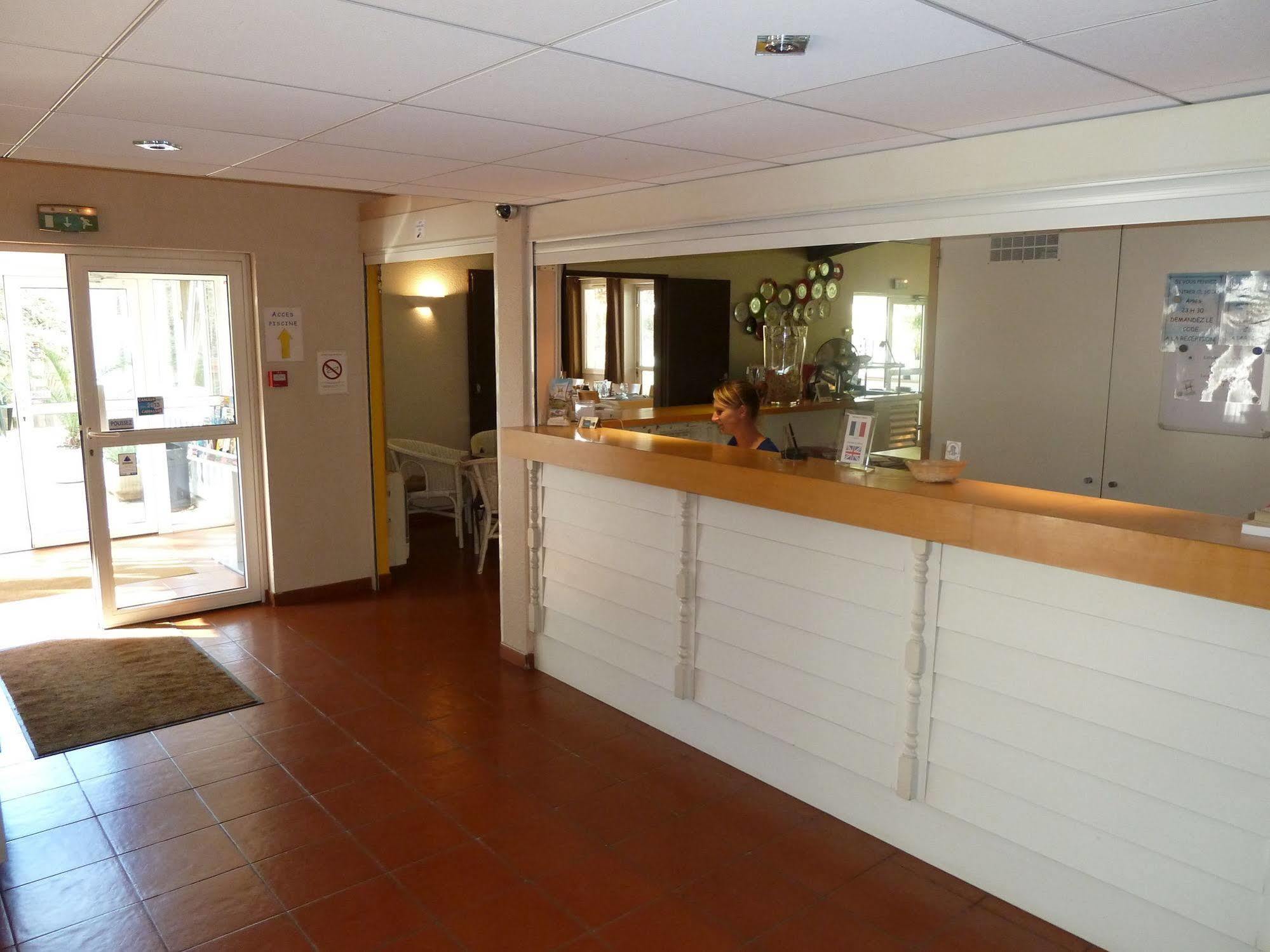 Hotel & Restaurant Heliotel Montferrier-sur-Lez Екстер'єр фото