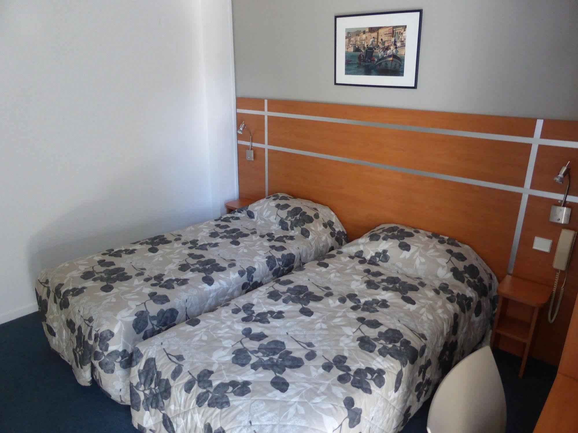 Hotel & Restaurant Heliotel Montferrier-sur-Lez Екстер'єр фото